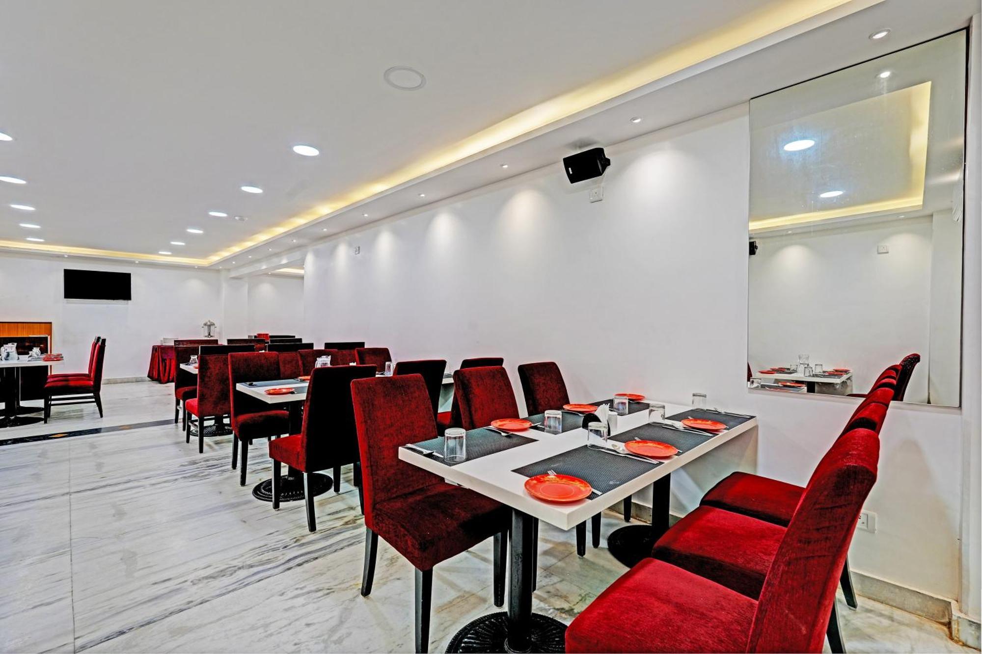 Hotel Hight Krone A Family Hotel Near Igi Airport Delhi New Delhi Eksteriør bilde