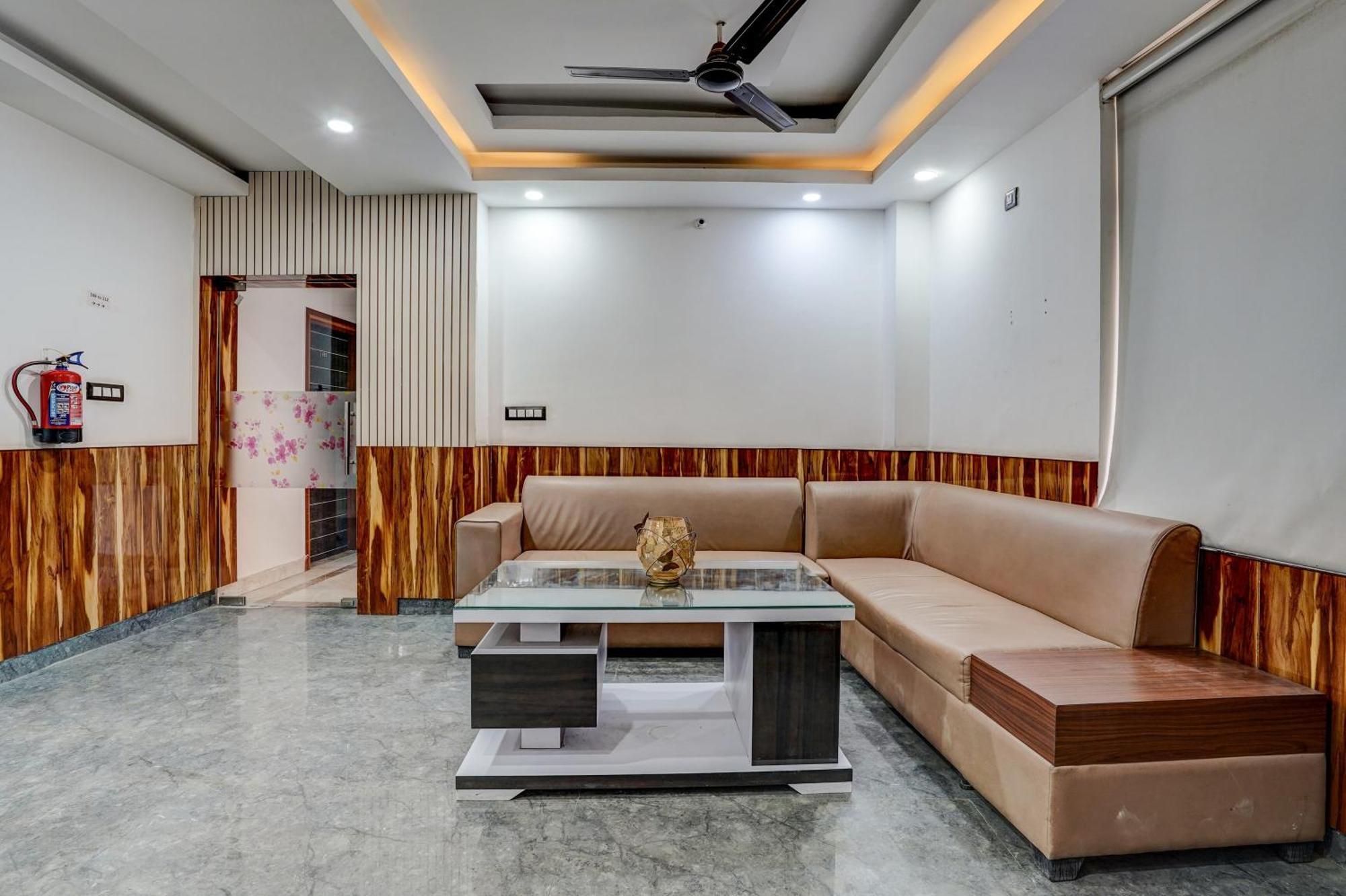 Hotel Hight Krone A Family Hotel Near Igi Airport Delhi New Delhi Eksteriør bilde