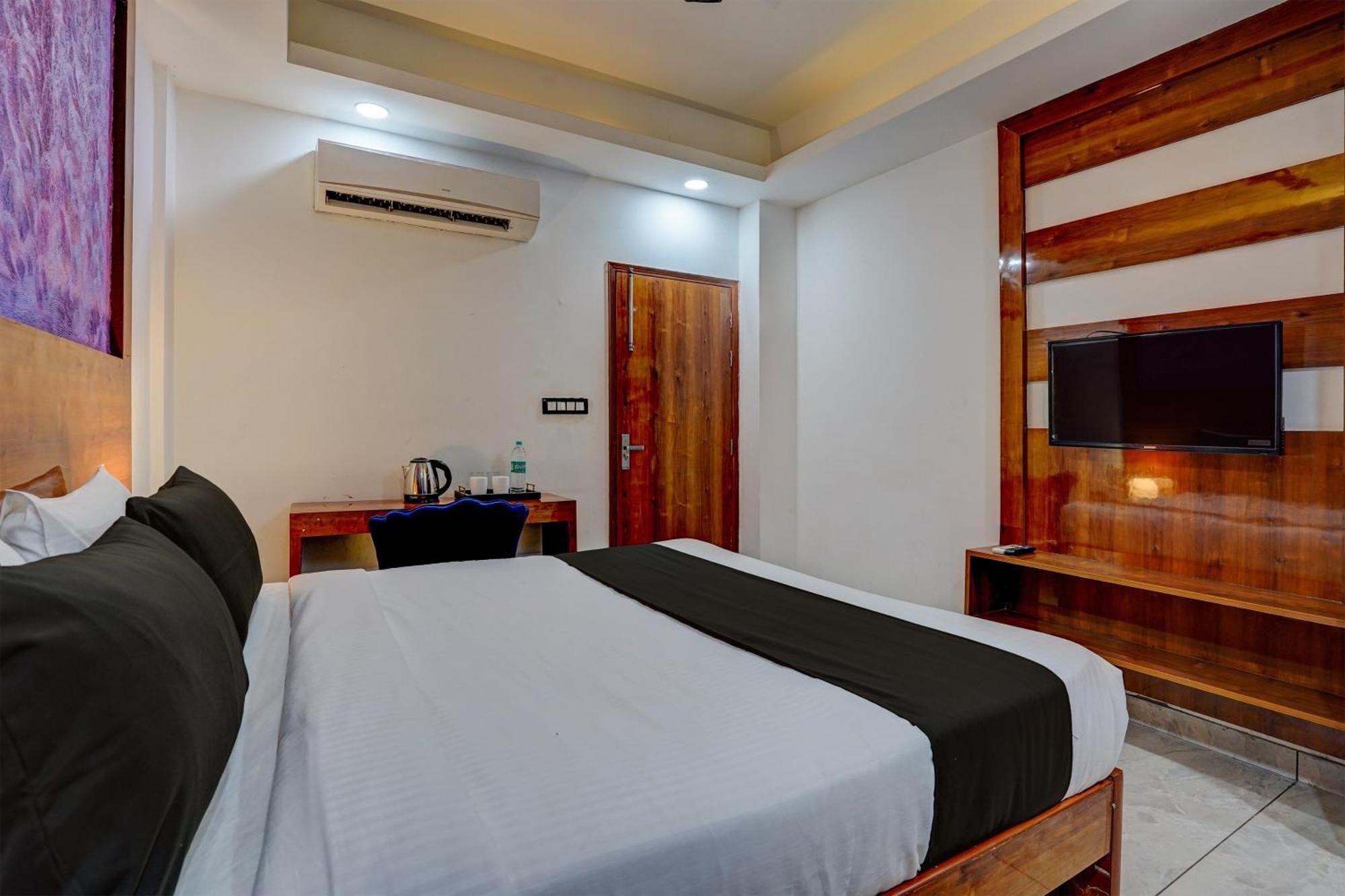 Hotel Hight Krone A Family Hotel Near Igi Airport Delhi New Delhi Eksteriør bilde