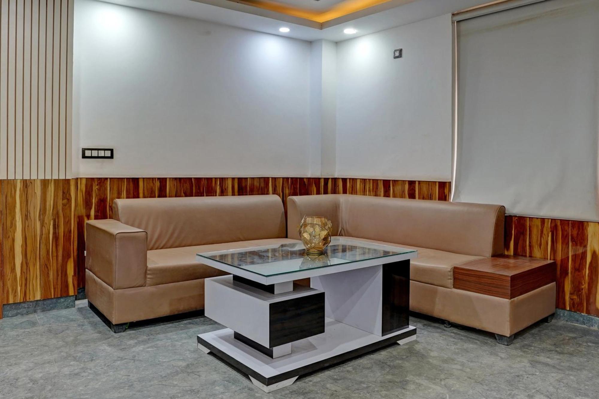 Hotel Hight Krone A Family Hotel Near Igi Airport Delhi New Delhi Eksteriør bilde