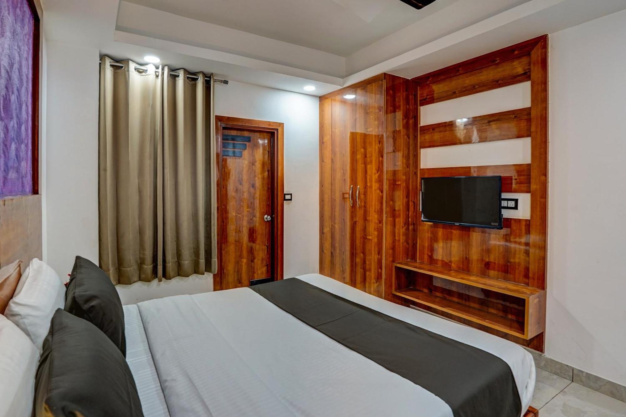 Hotel Hight Krone A Family Hotel Near Igi Airport Delhi New Delhi Eksteriør bilde